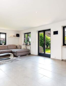 Wohnen Haus im Haus! Moderne 4-Zi. Maisonette Whg. mit Terrasse/Garten/Balkon in Bruckmühl/Götting - Bruckmühl