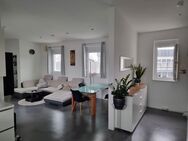 Exklusive Penthouse-Wohnung mit 3 Zimmern, 3 Balkonen, 2 Badezimmer - Rastatt