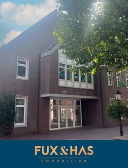 Mitten im Geschehen: renovierte 3-Zimmer-Dachgeschosswohnung in der Fußgängerzone! - Lingen (Ems)