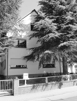 Renovierungsbedürftiges Zweifamilienhaus mit Sauna und traumhaftem Garten! - Seligenstadt