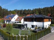 Familientraum mit Einliegerwohnung – Massives, großzügiges EFH mit Doppelgarage! - Deining