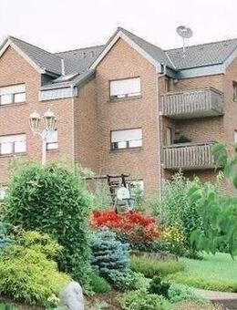 Frei ab sofort ....Nauroth 3,5 ZKB, 75 qm, neu renoviert, schön und hell - Nauroth