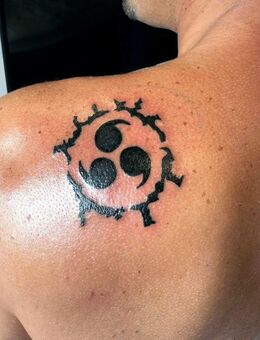 🌑 Anime & Symbol Tattoos – kräftige Blackwork Designs ab 80 € | Saarbrücken - Saarbrücken