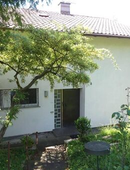 Großzügiges EFH sucht neuen Mieter mit handwerklichem Geschick. Renovieren - einziehen -wohlfühlen - Freiberg (Neckar)