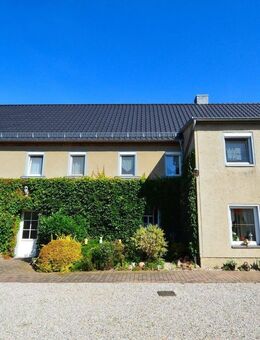 Großes Ein-oder Zweifamilienhaus mit herrlichem, großem Garten - Nähe Bad Lausick-Frohburg - Frohburg