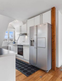 Lichtdurchflutete 4-Zi. Dachgeschoss-Maisonette-Wohnung in begehrter Top-Lage in Karlsruhe - Karlsruhe