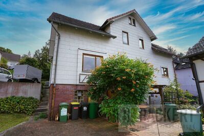 Charmante Doppelhaushälfte mit großem Gartenbereich