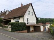 ***Sehr gute Lage, Annweiler Queichhambach, EFH, freistehend, 2 Garagen, 2 Stellpl., großer Garten** - Annweiler (Trifels)