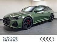 Audi RS6, Avant performance Essentials #black, Jahr 2022 - Ebersberg