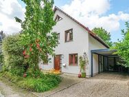 Schönes Einfamilienhaus in idyllischer Lage mit großem Garten - Berlin