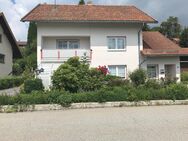 Seltene Gelegenheit! Charmantes Ein-bzw. Mehrfamilienhaus mit Potenzial in traumhafter Aussichtslage im Bayerischen Wald - Sankt Oswald-Riedlhütte