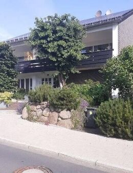 Helle freundliche Maisonette-Wohnung in Bochum-Stiepel!! - Bochum