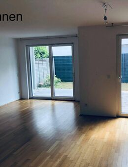 Komfort trifft Qualität: Gepflegte EG-Wohnung mit Terrasse und Tiefgaragenplatz - Langenfeld (Rheinland)