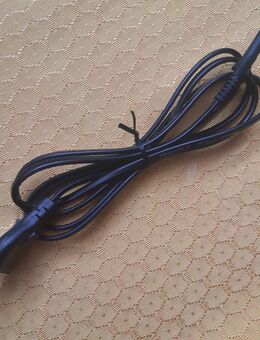 EURO-NETZKABEL mit Euro 8 Doppelnutbuchse auf Netzstecker mit Schutzkontakt - Aachen