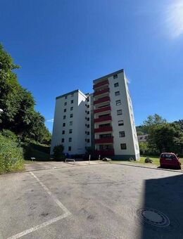 3 Zi. Wohnung mit Balkon, Aussicht und Stellplatz - Oberndorf (Neckar)