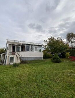 Wochenendgrundstück mit ganzjährig nutzbaren massivem Bungalow zu verkaufen - Straußfurt