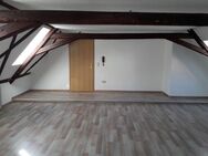 TOP Lage - 1 Raum Wohnung in Georgenthal - Dachgeschoss - renoviert mit Einbauküche - Georgenthal