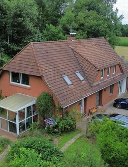 Großzügiges Dreifamilienhaus in Alleinlage – viel Platz und Potenzial in Großenkneten - Großenkneten