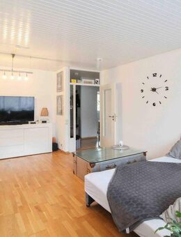Gepflegte Kapitalanlage in Ostseenähe: Vermietete 2-Zimmer-Wohnung mit Südbalkon und PKW-Stellplatz - Neustadt (Holstein)
