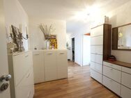 Lichtdurchflutete 4- Zimmerwohnung mit zwei Balkonen in Umkirch - Umkirch