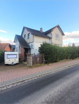 Gemütliches Ein- bis Zweifamilienhaus samt Anbau und großem Grundstück - Dassel