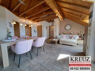 Gepflegte 3-Zimmer Dachgeschosswohnung mit Loggia und Ankleidezimmer - Kleinostheim