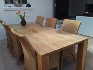 Tisch mit 6 Stühlen - Leverkusen