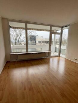 Seltene Gelegenheit - Zentrale großzügige 3-Zimmer-Wohnung mit Einbauküche im Herzen von Bensberg! - Bergisch Gladbach