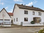 Großzügiges Ein-/Zweifamilienhaus mit ausgebautem Dachgeschoss in Gundelfingen - Gundelfingen (Donau)
