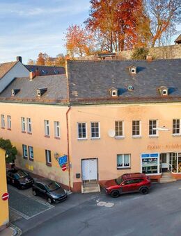 Charmantes Wohn- und Geschäftshaus mit historischem Flair und viel Potenzial im Herzen von Arzberg - Arzberg (Bayern)