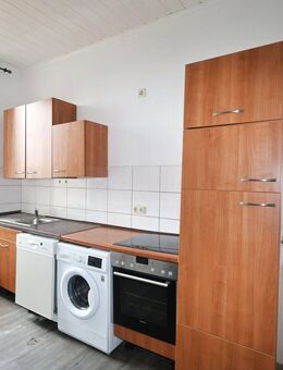 Frisch renovierte 2,5-Zimmer-Wohnung mit Einbauküche und Gartennutzung im Dortmunder Hafen - Dortmund