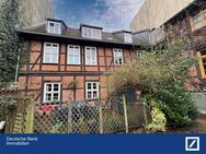 Eigennutz und Kapitalanlage - Mehrfamilienhaus mit 3 Wohnungen - Schwerin