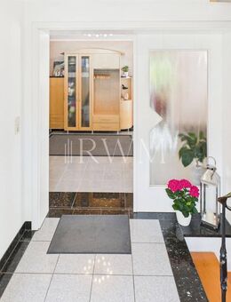 Hier lebt die Sonne! 5-Zimmer-Wohnung mit XXL-Terrasse, Balkon & Garage! Sofort Bezugsfähig. - Herrenberg