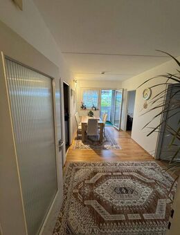 renovierte, helle & gut-aufgeteilte 3,5 Zimmerwohnung - Ludwigshafen (Rhein)
