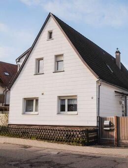 Viel Platz, starke Lage: Ihr Familienhaus mit großem Grundstück in Mühlhausen - Mühlhausen (Baden-Württemberg)