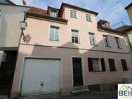 Gut vermietetes Zweifamilienhaus mit Garage in Zentrumslage - Ansbach