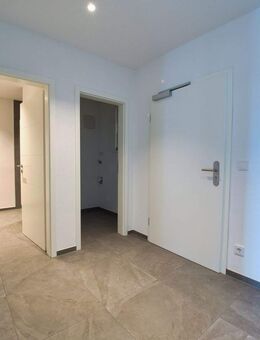Sonnige barrierefreie Eigentumswohnung mit 10 m² Südbalkon in Traunstein - Tiefgarage, Aufzug - Traunstein