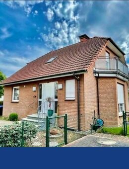 Helles und charmantes Einfamilienhaus in begehrter Lage von Bad Pyrmont - Bad Pyrmont