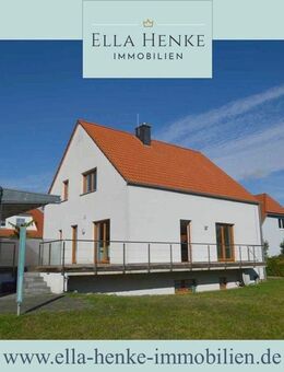 Gepflegtes, modernes Architektenhaus mit 2 Bädern, Keller + Garage. - Halberstadt