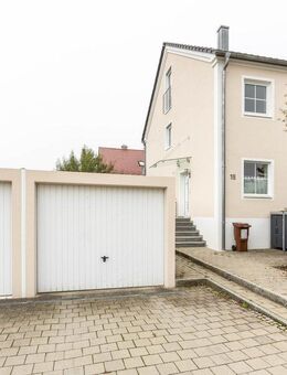 4-Zimmer-Maisonette-Wohnung mit Garten und Pool - Kösching