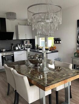 Neubau: 3-Zimmer-Wohnung mit Garten & Balkon, tollem Ausblick und EBK in Feldrandlage! A+ - Waldbüttelbrunn