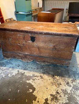 Antike Holztruhe - Limburg (Lahn) Zentrum