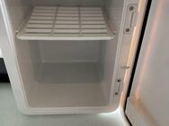 Mini-Kühlschrank mit LED-Spiegel - für Getränke und Make-up - neu - Bad Brückenau