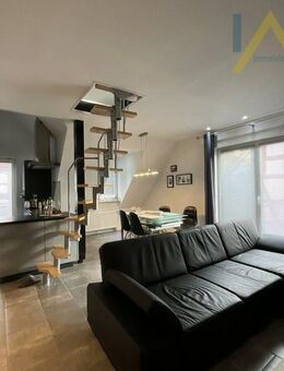 Drei Ferienwohnungen in einem Mehrfamilienhaus mit 360?m² und Gewerbeeinheit in Schwalmstadt - Schwalmstadt