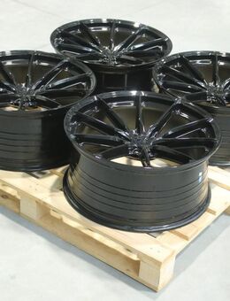 Japan Racing JR37 21x9,5 ET35 Felgenset - Neuhaus (Inn)