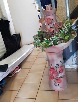 Zimmerspringbrunnen aus Steingut mit Wasserspielen und Beleuchtung 91 cm - Stolberg (Rheinland, Kupferstadt)