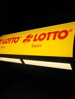 LOTTO - Leuchtreklame 230 V mit Stecker - München Maxvorstadt