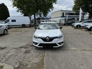 Renault Megane, IV Grandtour Limited DeLuxe TCe 140, Jahr 2019 - Übach-Palenberg