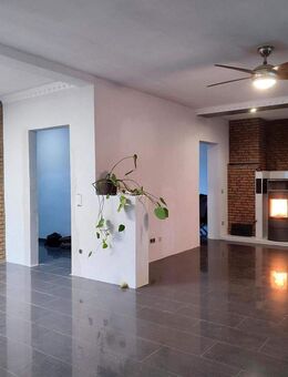 Gemütliches, freistehendes Einfamilienhaus mit Einliegerwohnung in toller Lage! - Philippsburg