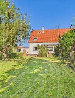 CHARMANTES HAUS AUF GROSSEM GRUNDSTÜCK IN OLCHING SANIERUNGSBEDÜRFTIG MIT VIEL POTENZIAL - Olching